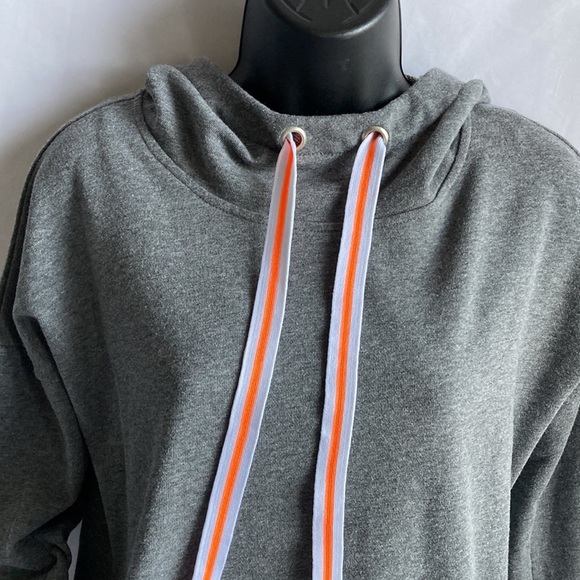 Xersion Gray Pull-Over Drawstring Hoodie Size Small - Picture 2 of 8